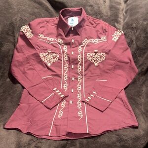 RANGERS STYLE MAROON CHARRO SHIRT. Men’s sizes Large.